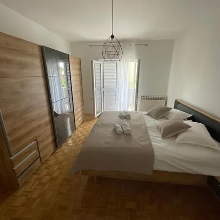 Mare Apartment