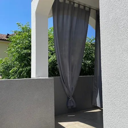 Apartament Mare
